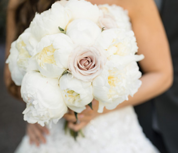 bride with her bridal boquet